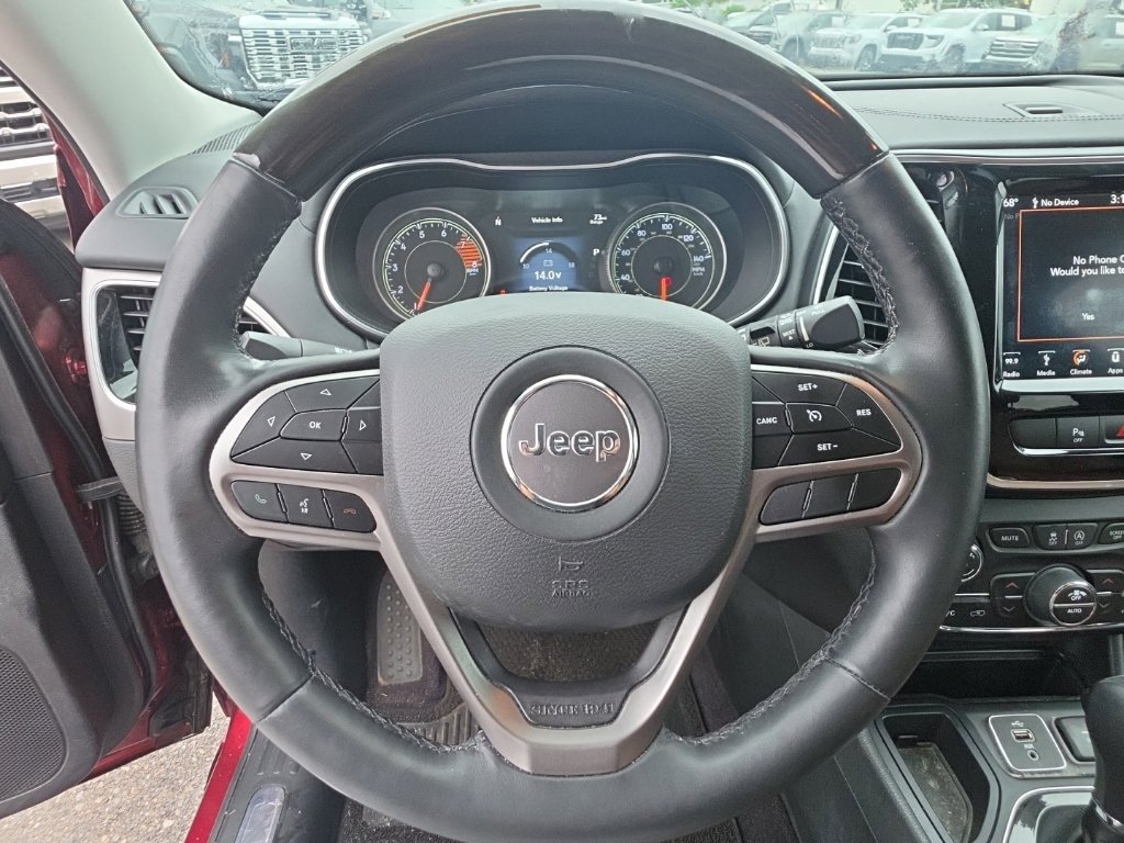 Used 2019 Jeep Cherokee Overland FWD image 17