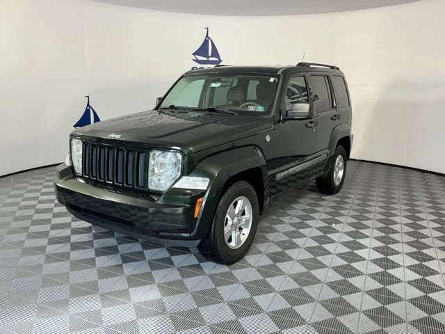 Used 2011 Jeep Liberty Sport w/ Popular Equipment Group AWD/4WD image 3