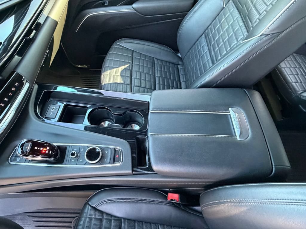 Used 2023 Cadillac Escalade V w/ LPO, ONYX Package AWD/4WD image 19