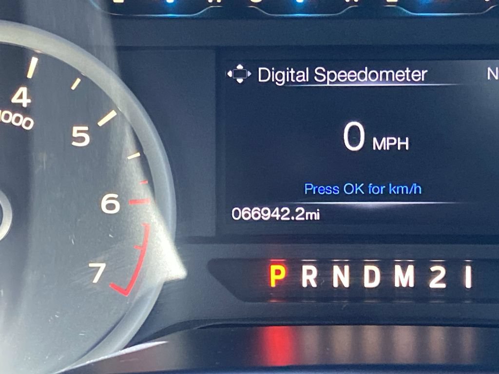 Used 2016 Ford F150 XLT w/ Equipment Group 302A Luxury AWD/4WD image 8