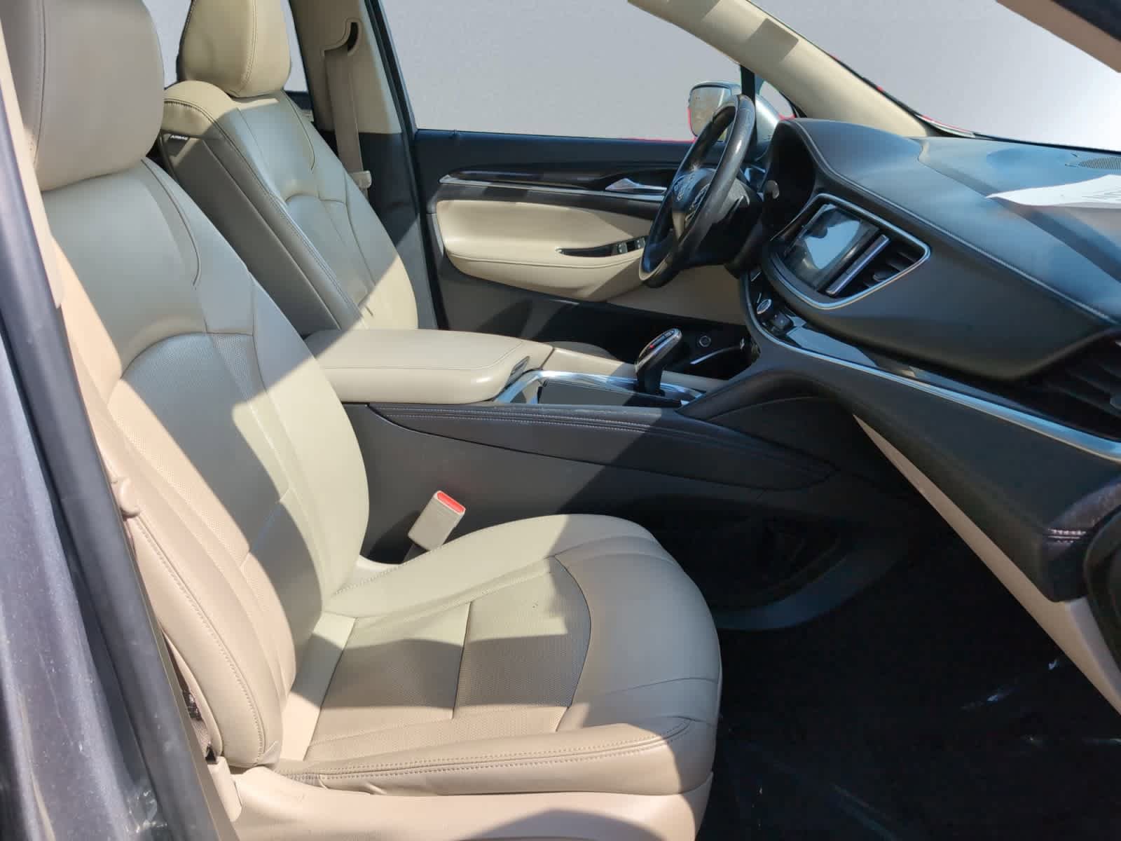 Used 2019 Buick Enclave Essence AWD/4WD image 21