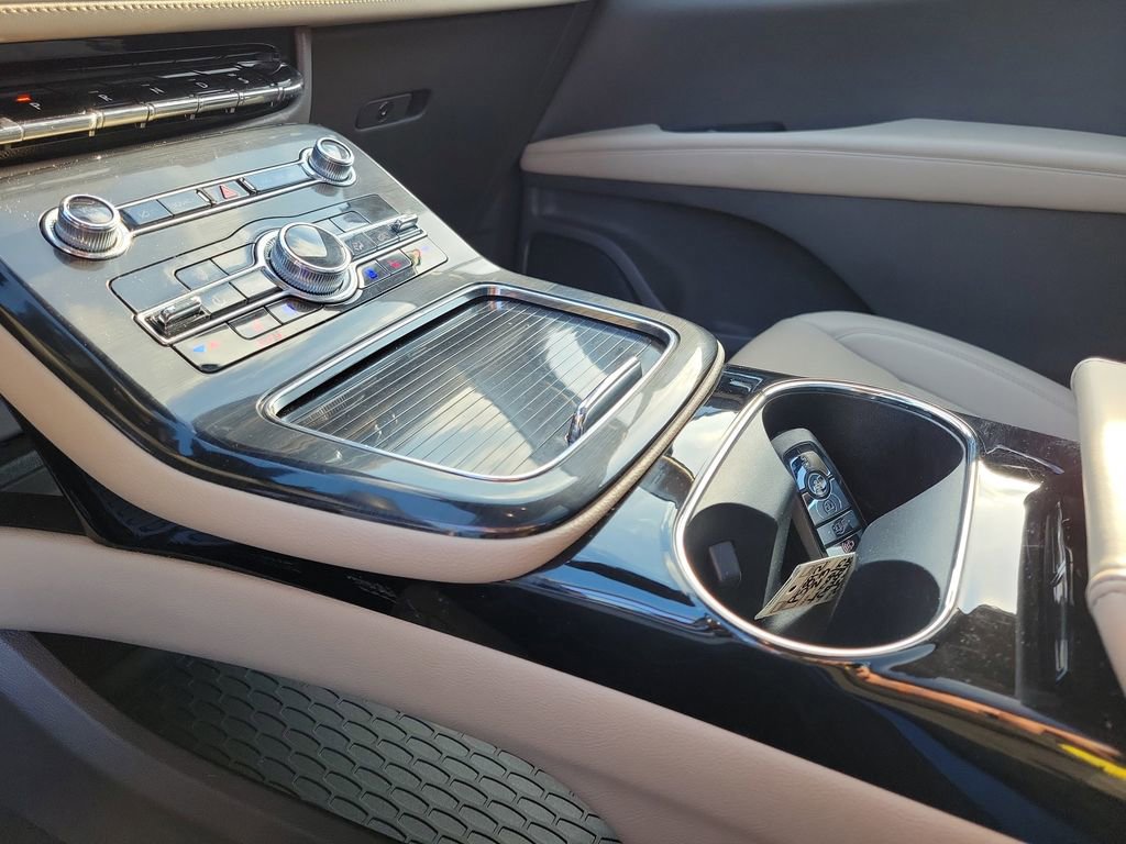 Certified 2023 Lincoln Nautilus Reserve w/ Equipment Group 201A image 29