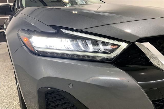 Used 2023 Nissan Maxima SL image 32