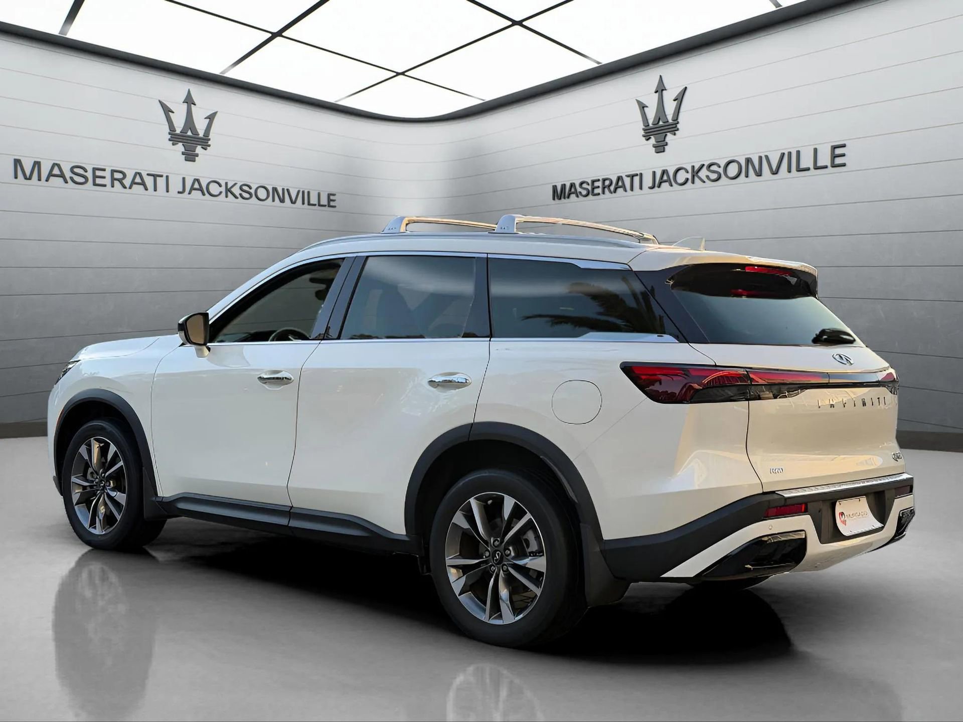 Used 2023 INFINITI QX60 Luxe w/ Cargo Package image 12