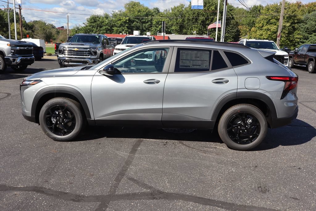 New 2026 Chevrolet Trax LT w/ Midnight Edition FWD image 22