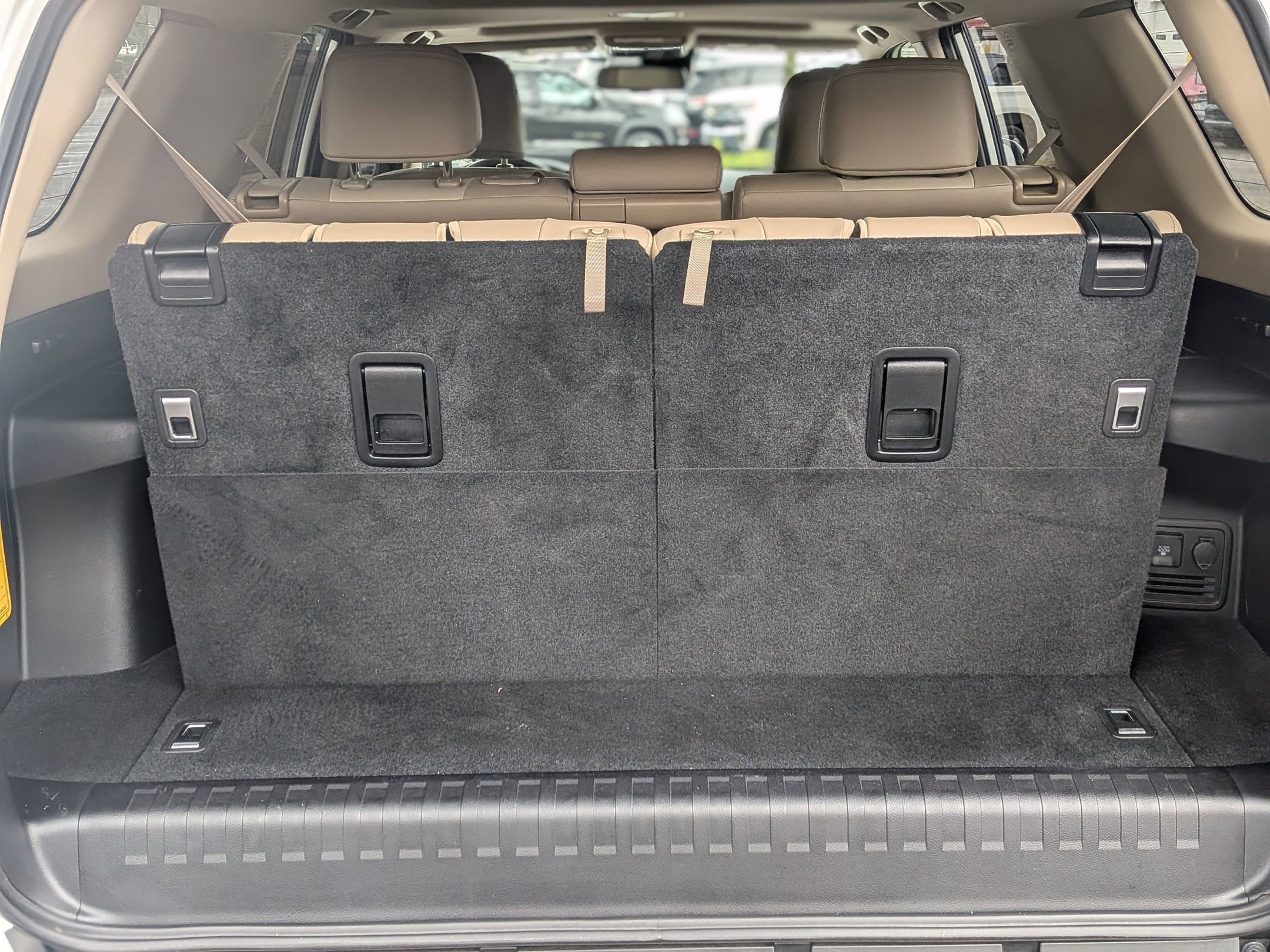 Used 2020 Toyota 4Runner SR5 Premium w/ Moonroof Package AWD/4WD image 35