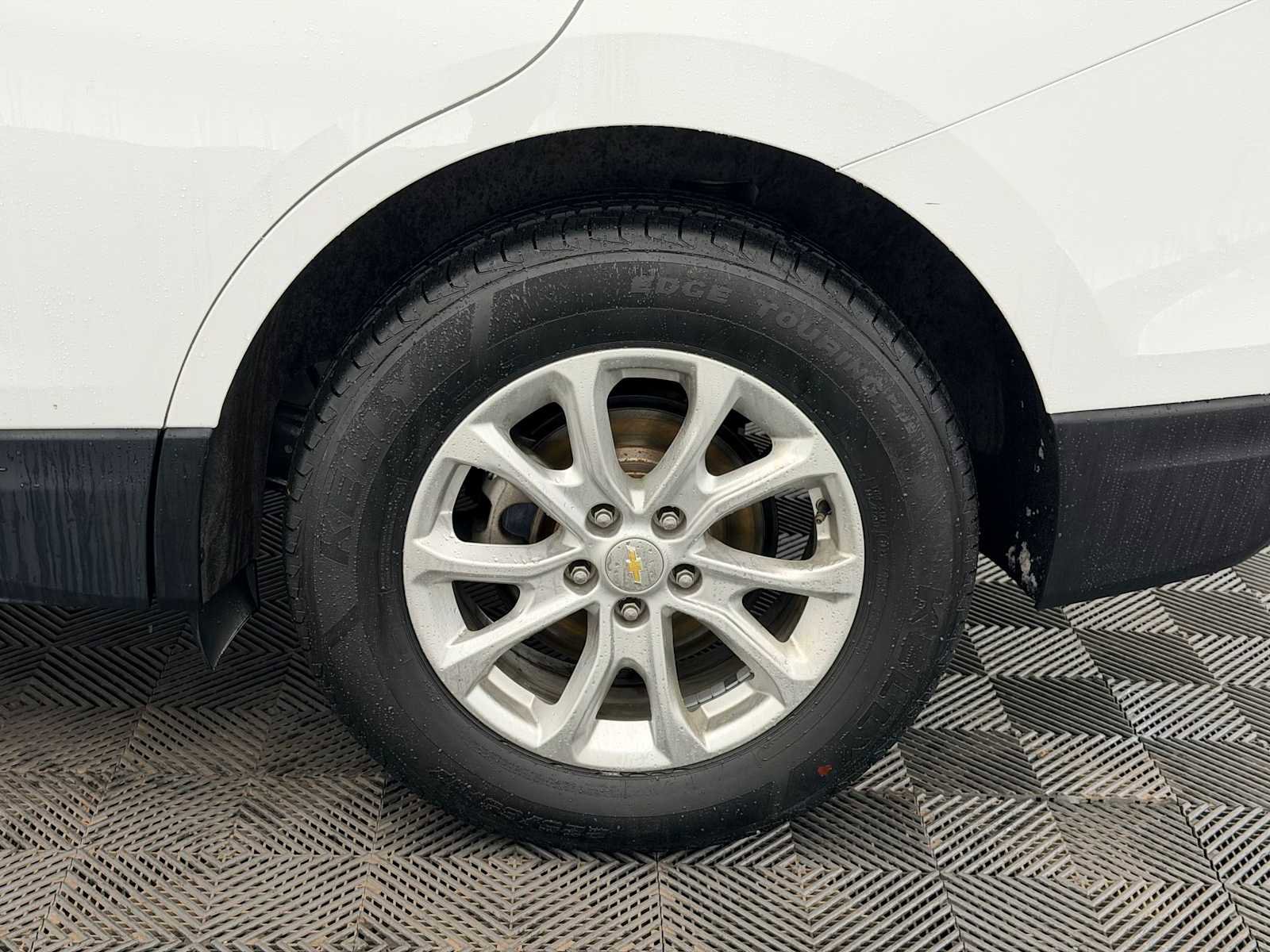 Used 2020 Chevrolet Equinox LT image 14