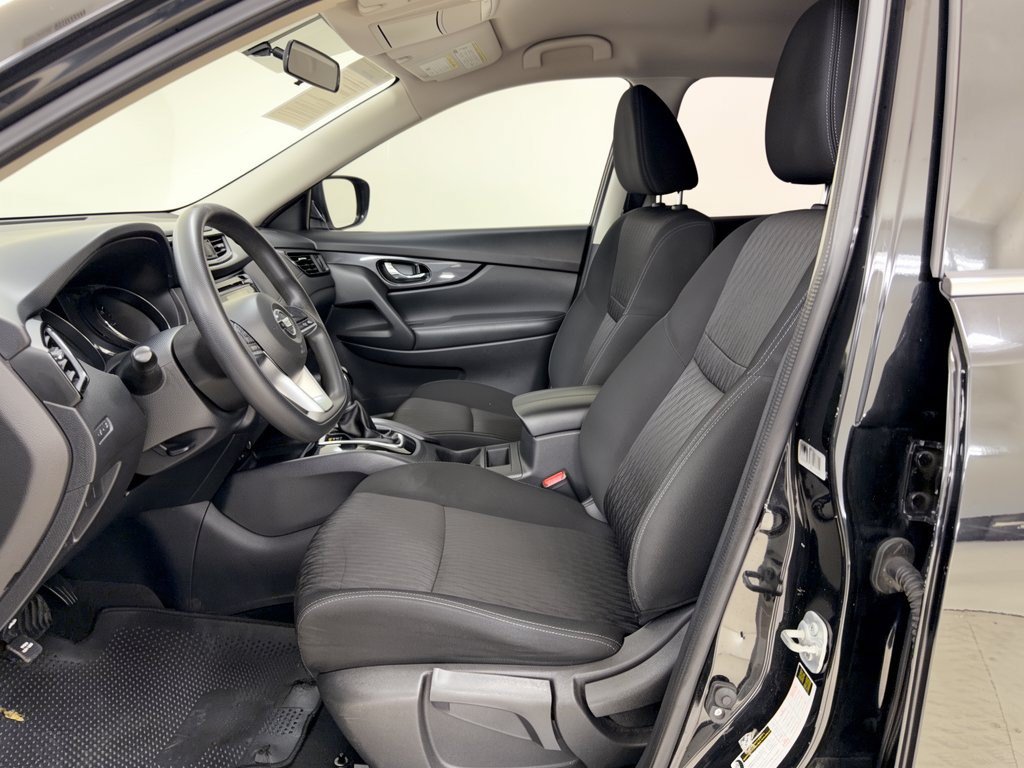 Used 2017 Nissan Rogue S FWD image 5