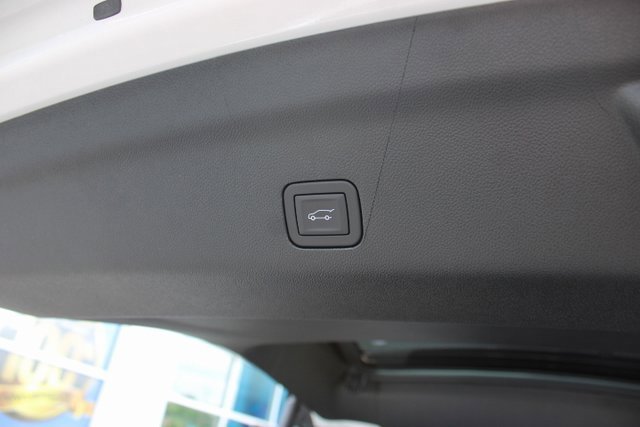 New 2025 Chevrolet Suburban Premier image 26