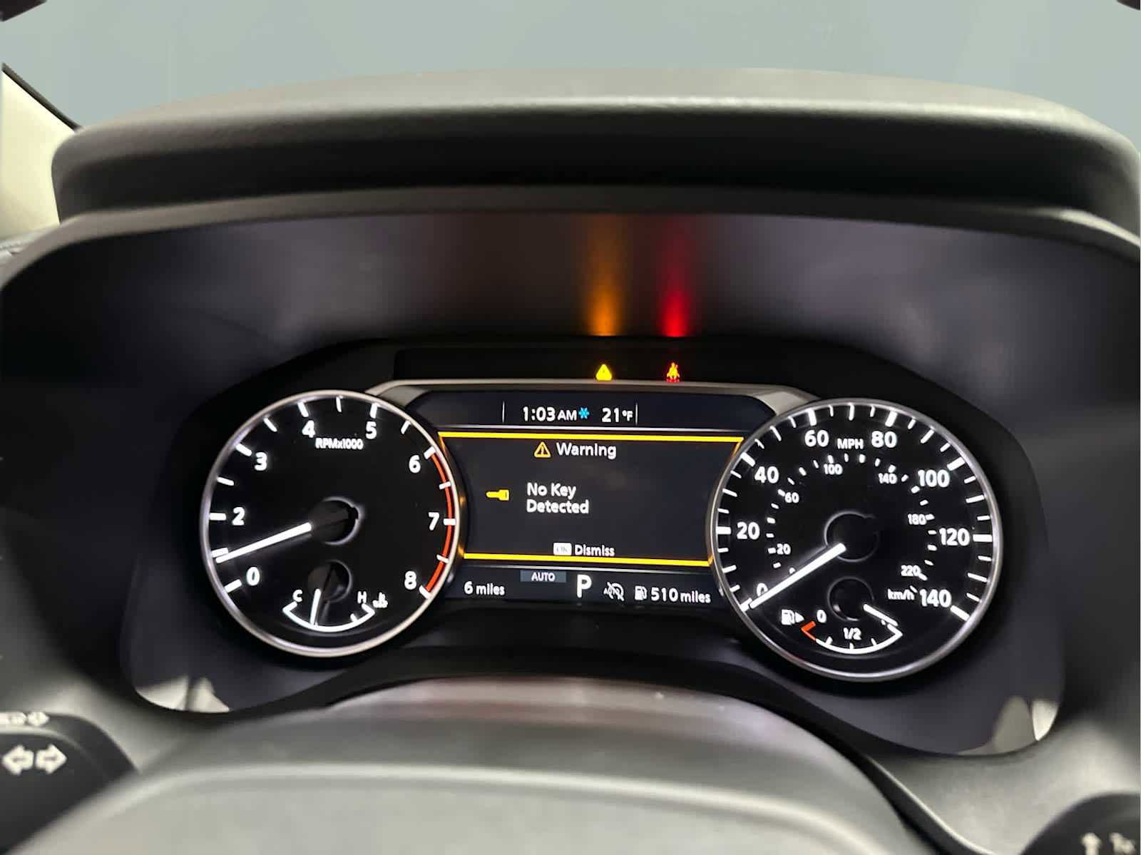 Used 2025 Nissan Rogue SV image 30