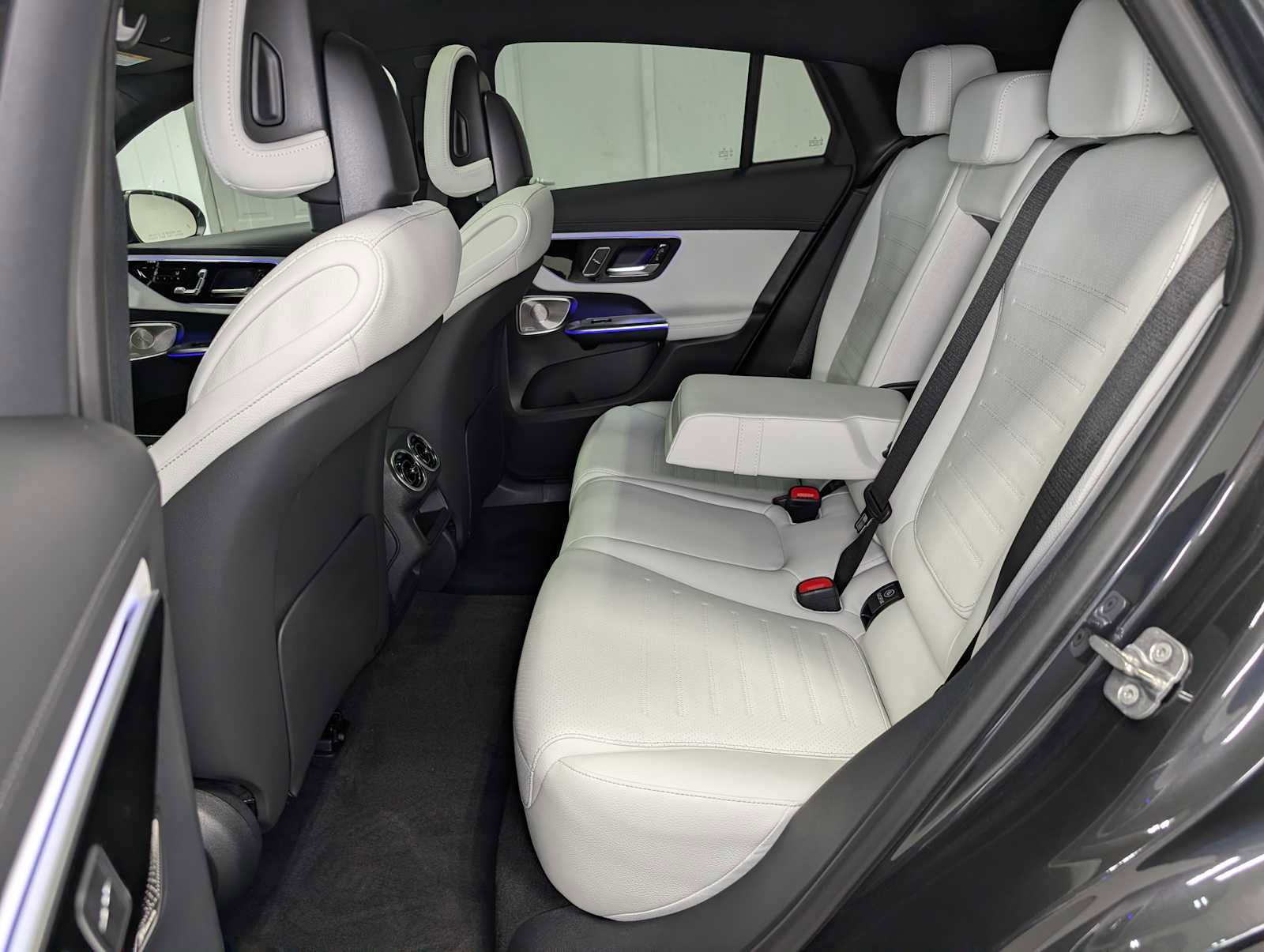 New 2026 Mercedes-Benz GLC 300 4MATIC image 19