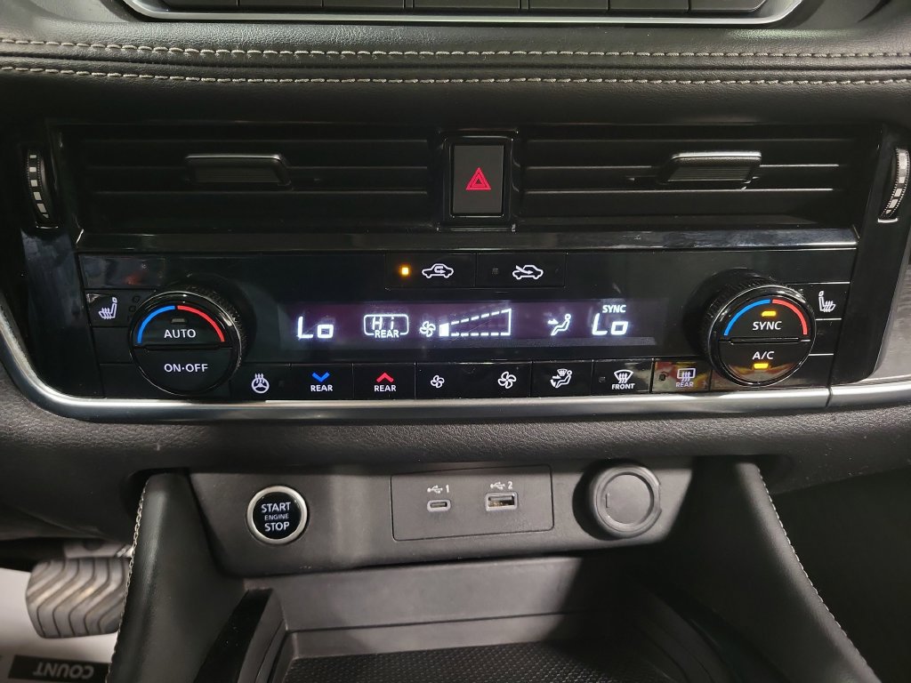 Used 2021 Nissan Rogue SL AWD/4WD image 21