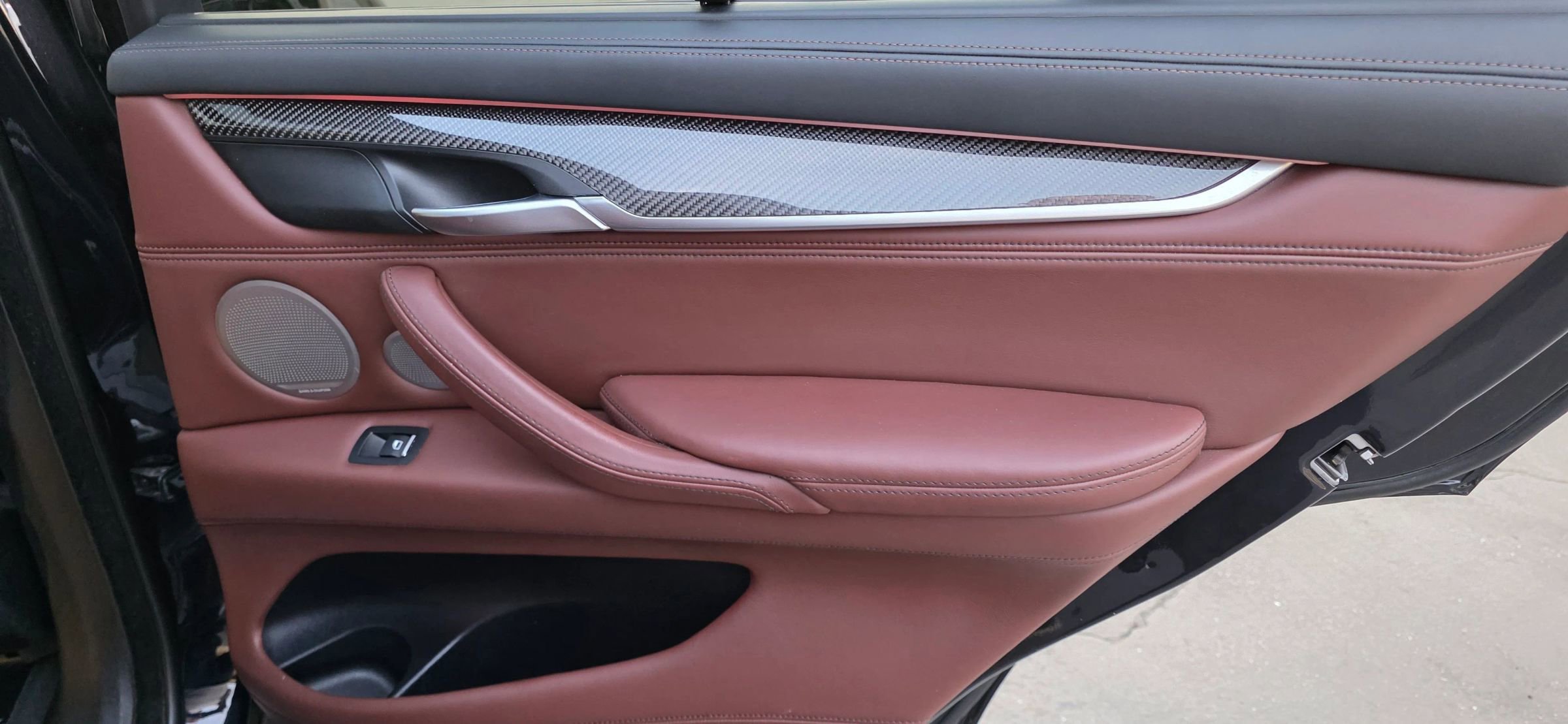 Used 2017 BMW X5 M w/ Executive Package image 33