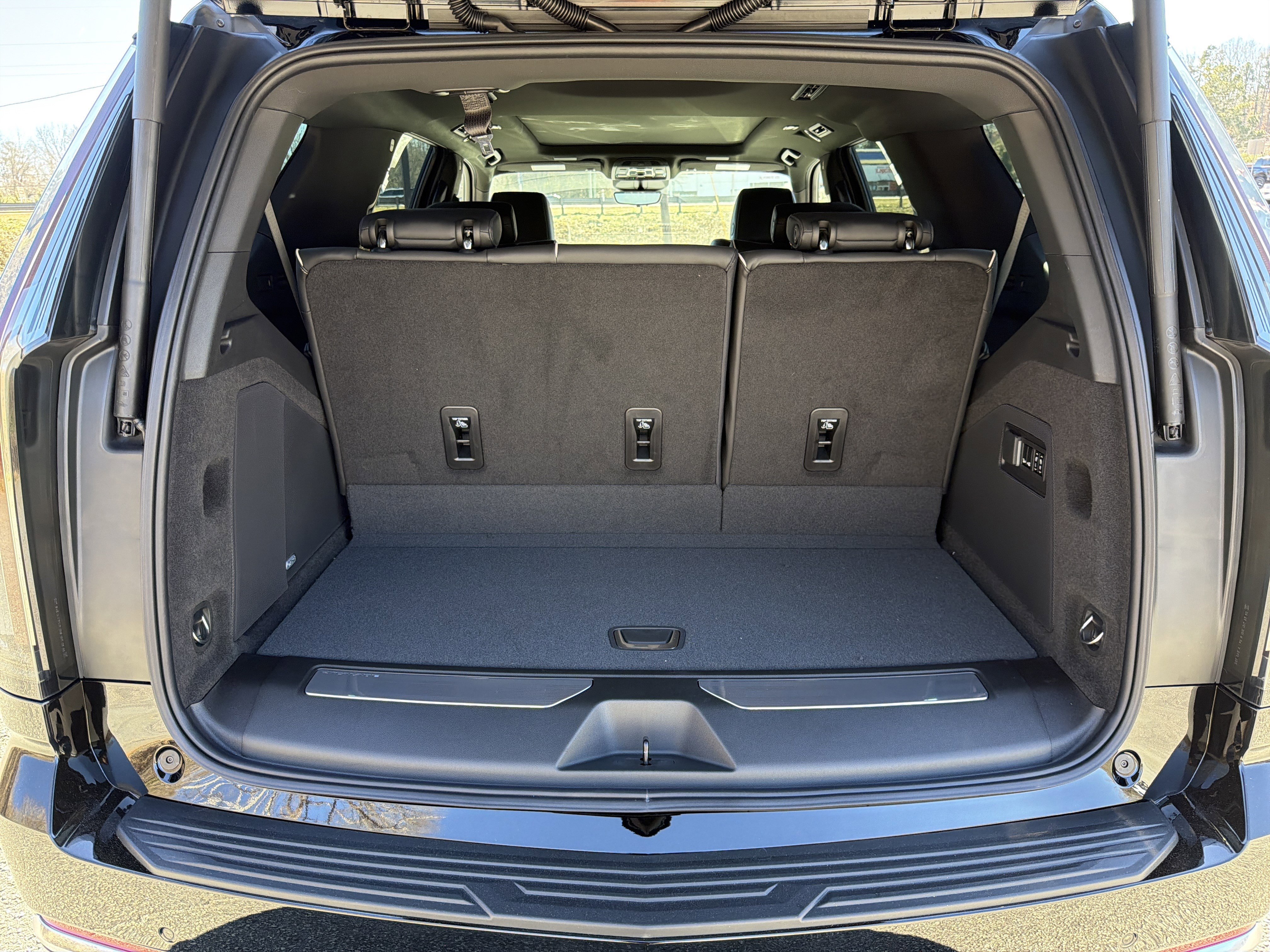 New 2026 Cadillac Escalade Luxury image 23