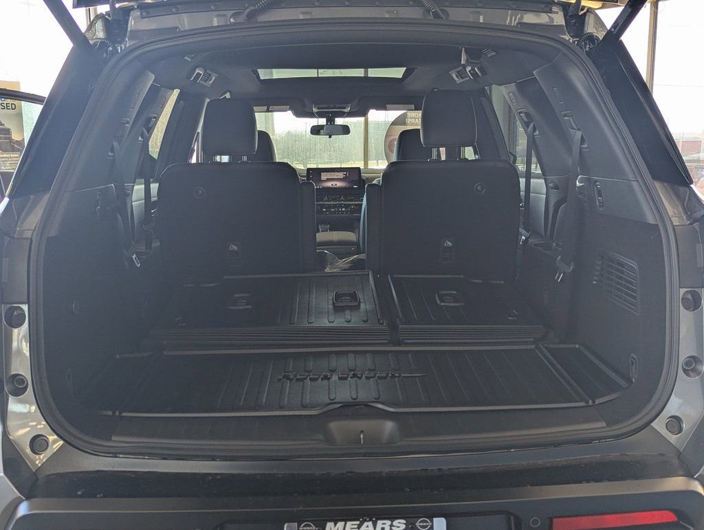 New 2026 Nissan Pathfinder Rock Creek image 32