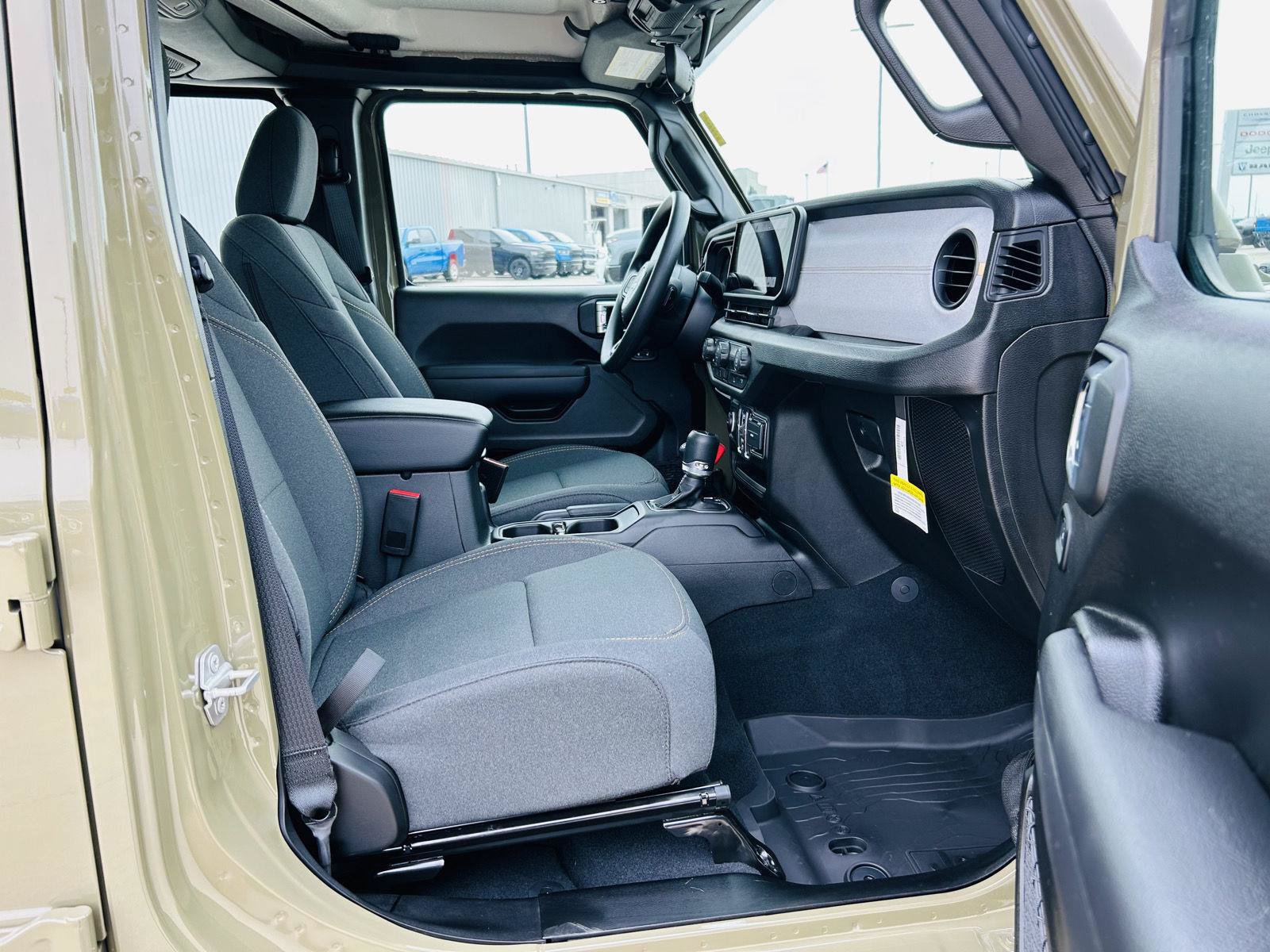 New 2026 Jeep Gladiator Sport AWD/4WD image 28