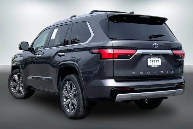 Used 2024 Toyota Sequoia Capstone AWD/4WD image 10