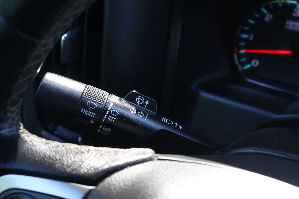 Used 2018 Chevrolet Silverado 1500 LT w/ All Star Edition AWD/4WD image 25