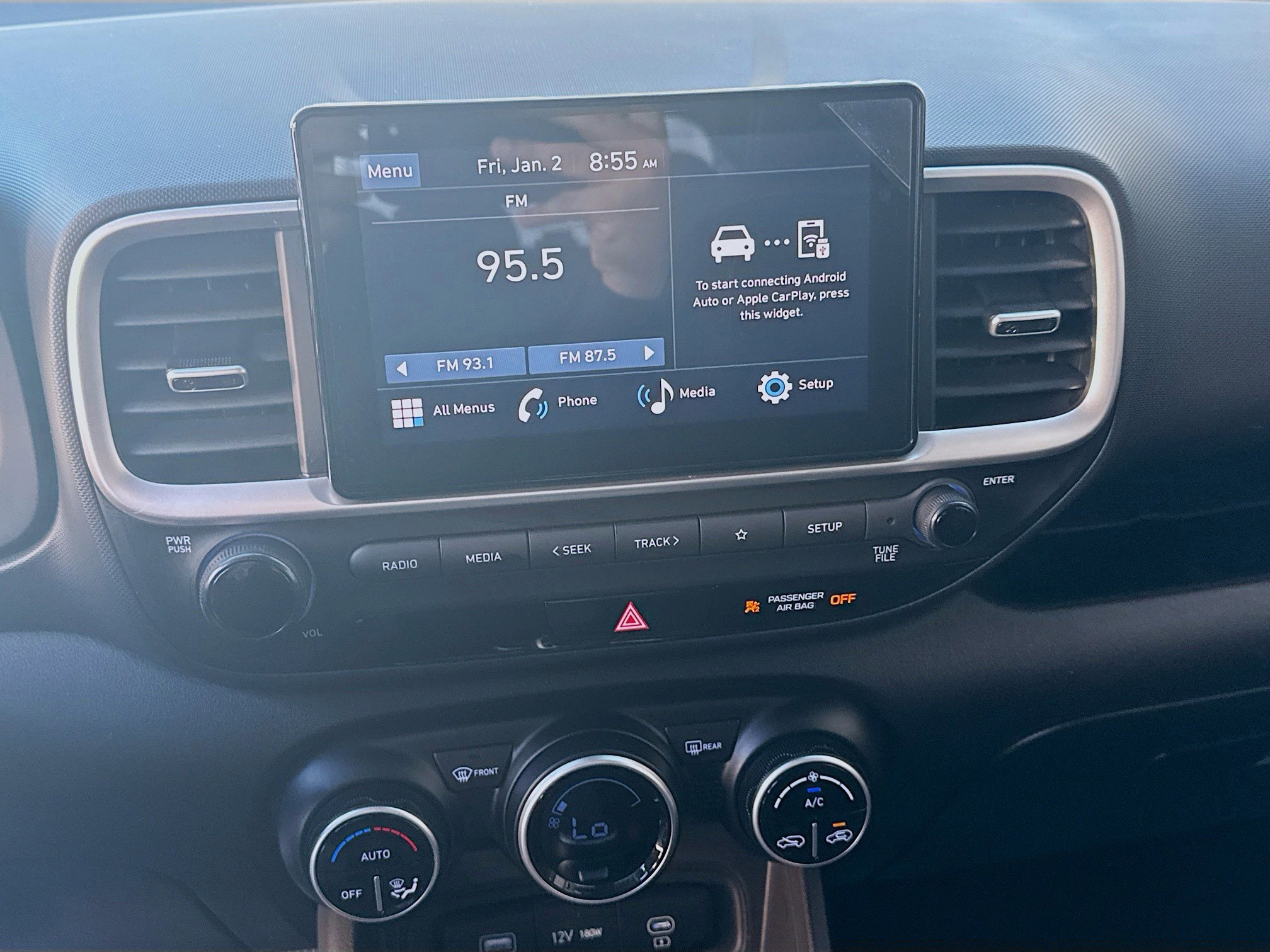 Used 2023 Hyundai Venue SEL image 10