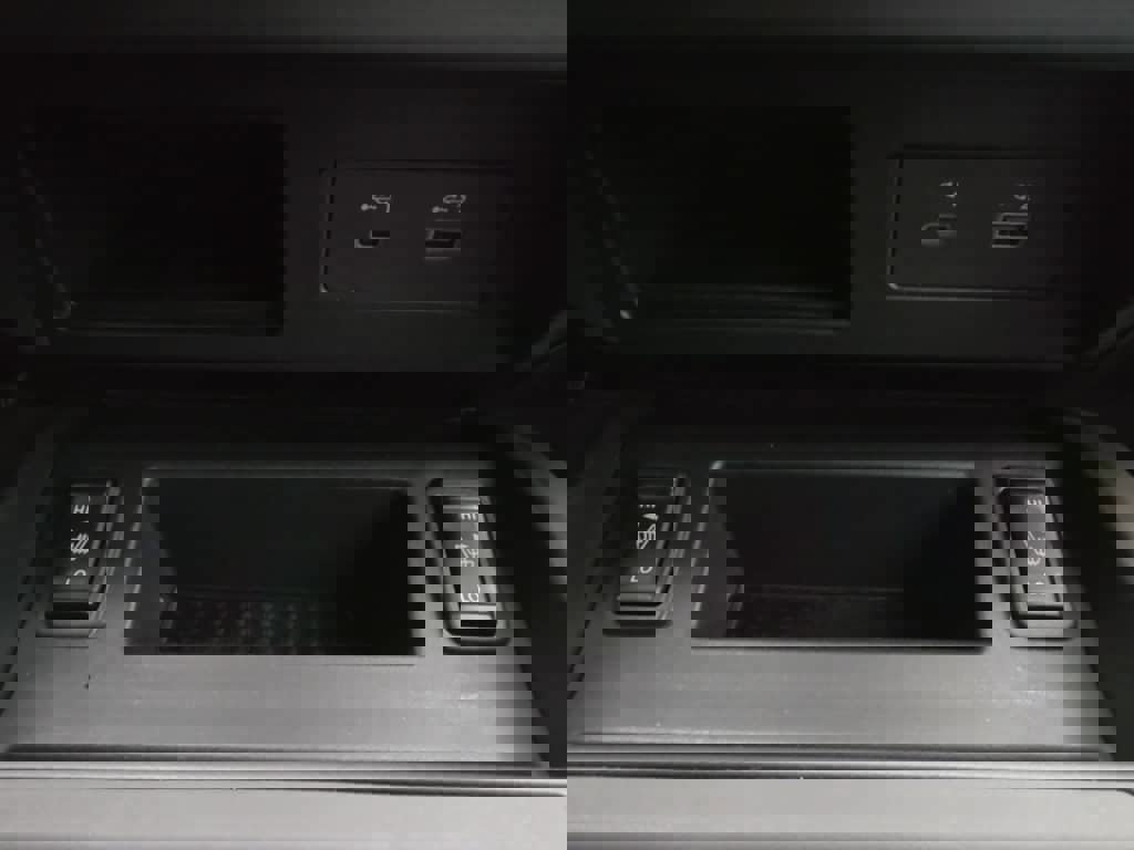 Used 2024 Nissan Titan SV w/ SV Bronze Edition Package image 27