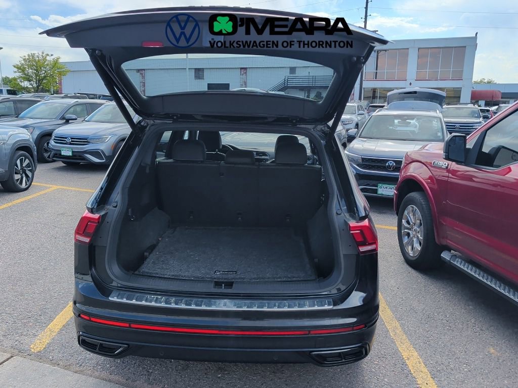 Used 2022 Volkswagen Tiguan SE R-Line AWD/4WD image 7