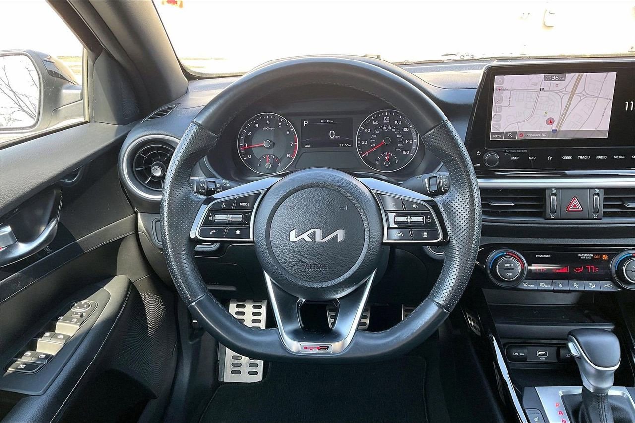 Used 2023 Kia Forte GT-Line w/ GT-Line Premium Package image 10