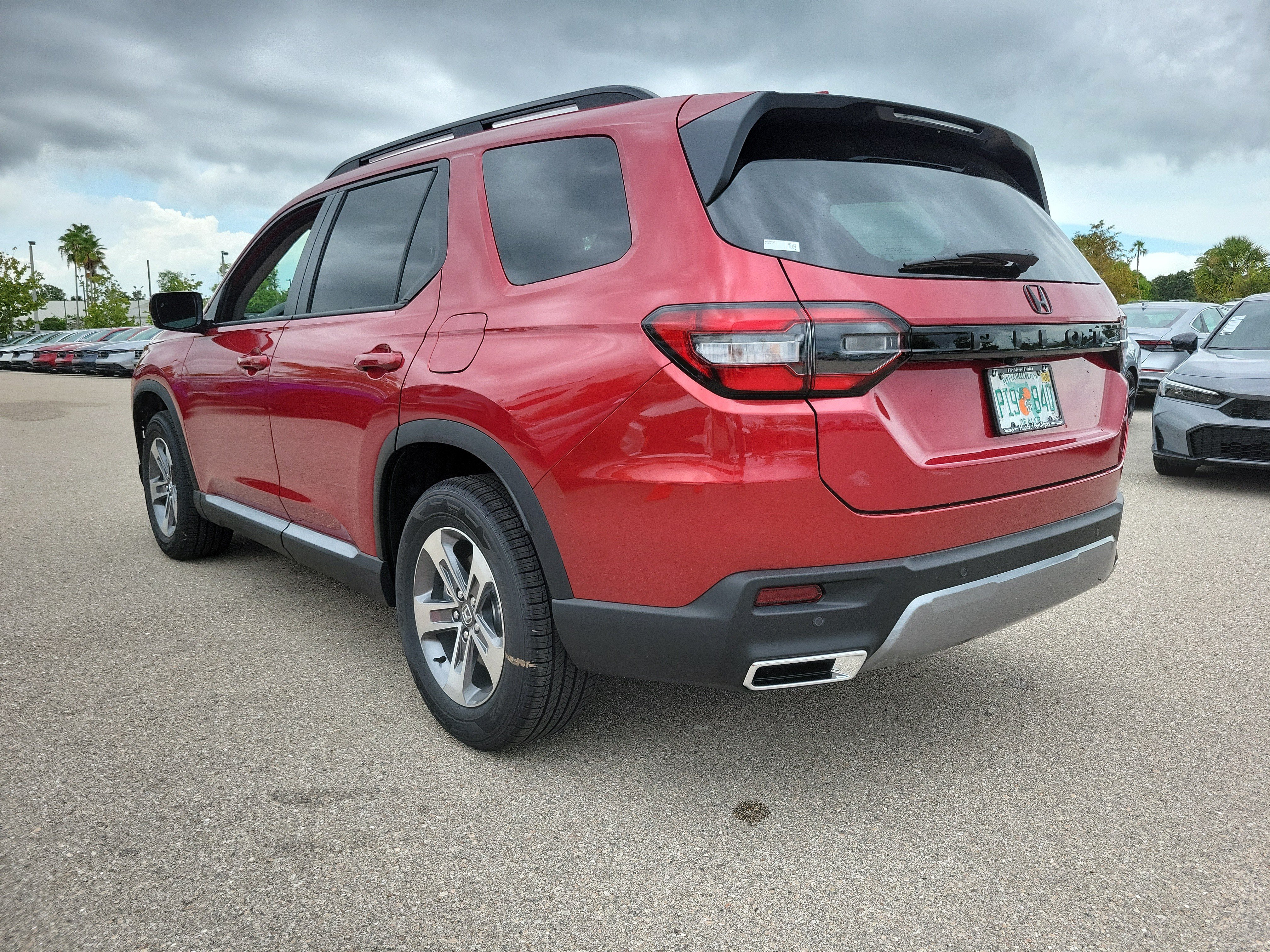 New 2026 Honda Pilot EX-L image 4