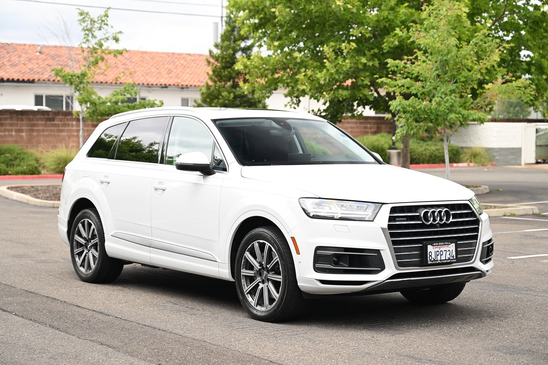 Used 2019 Audi Q7 3.0T Premium Plus w/ Premium Plus Package AWD/4WD image 1
