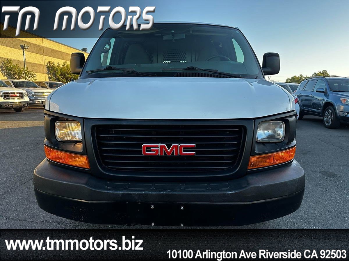 Used 2011 GMC Savana 3500 RWD image 16