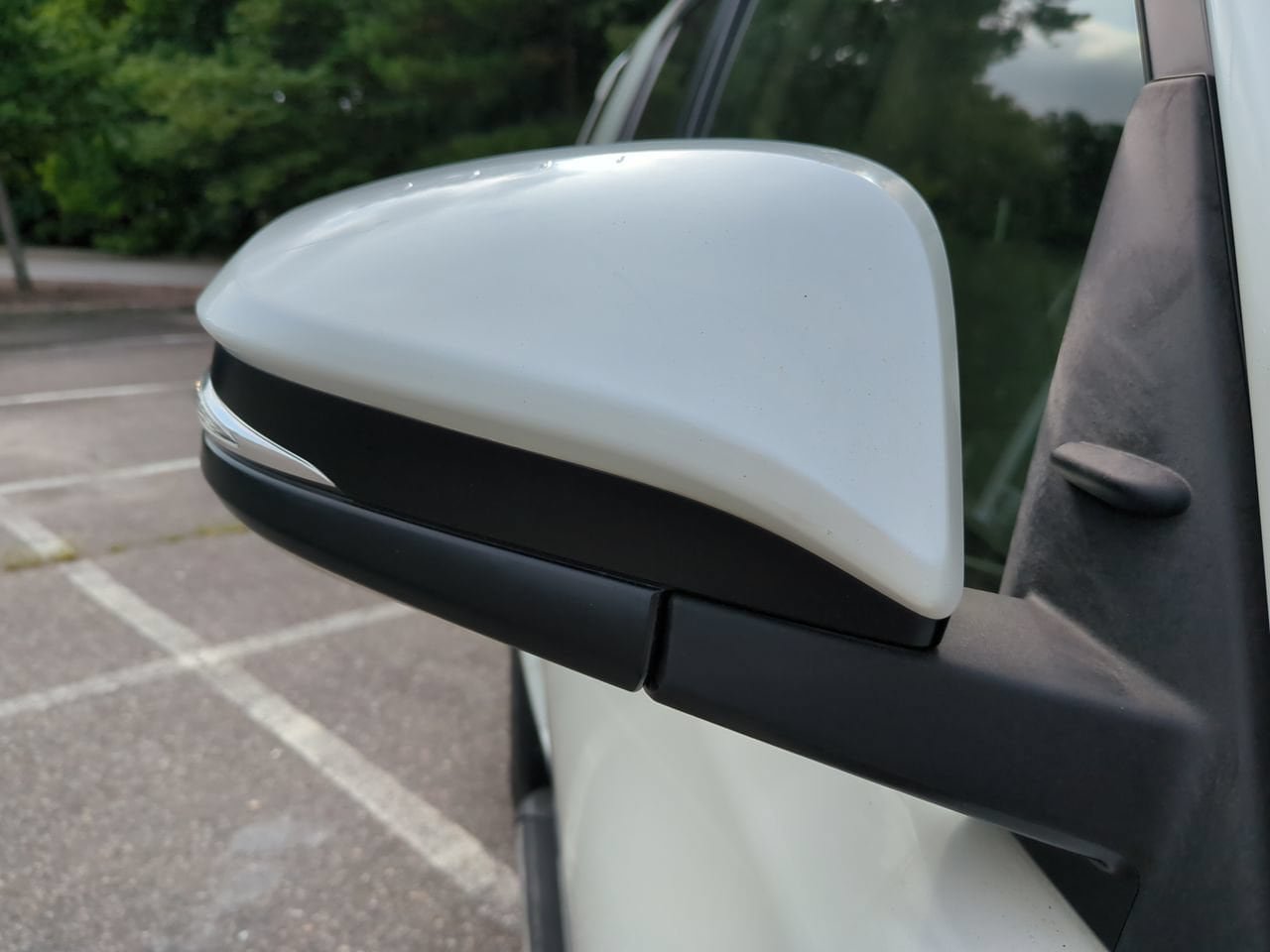 Used 2016 Toyota 4Runner Limited w/ Four Season Floor Mat Package AWD/4WD image 12