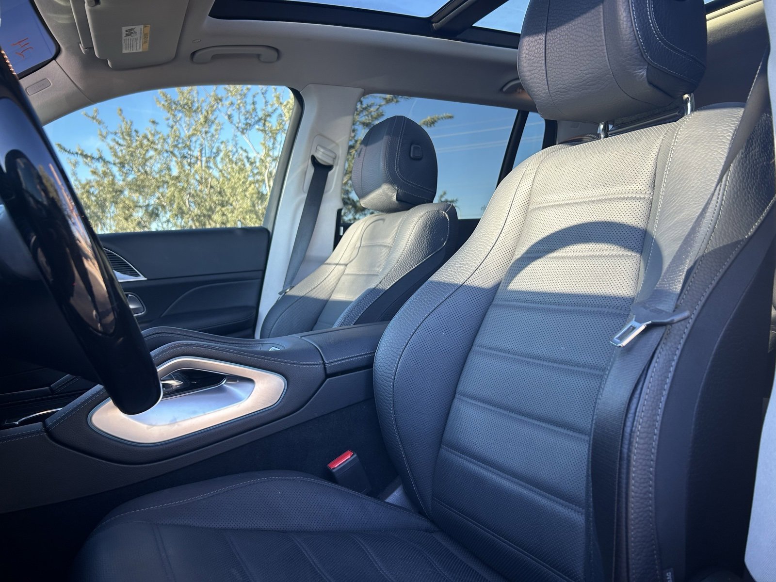 Used 2024 Mercedes-Benz GLS 450 4MATIC image 13