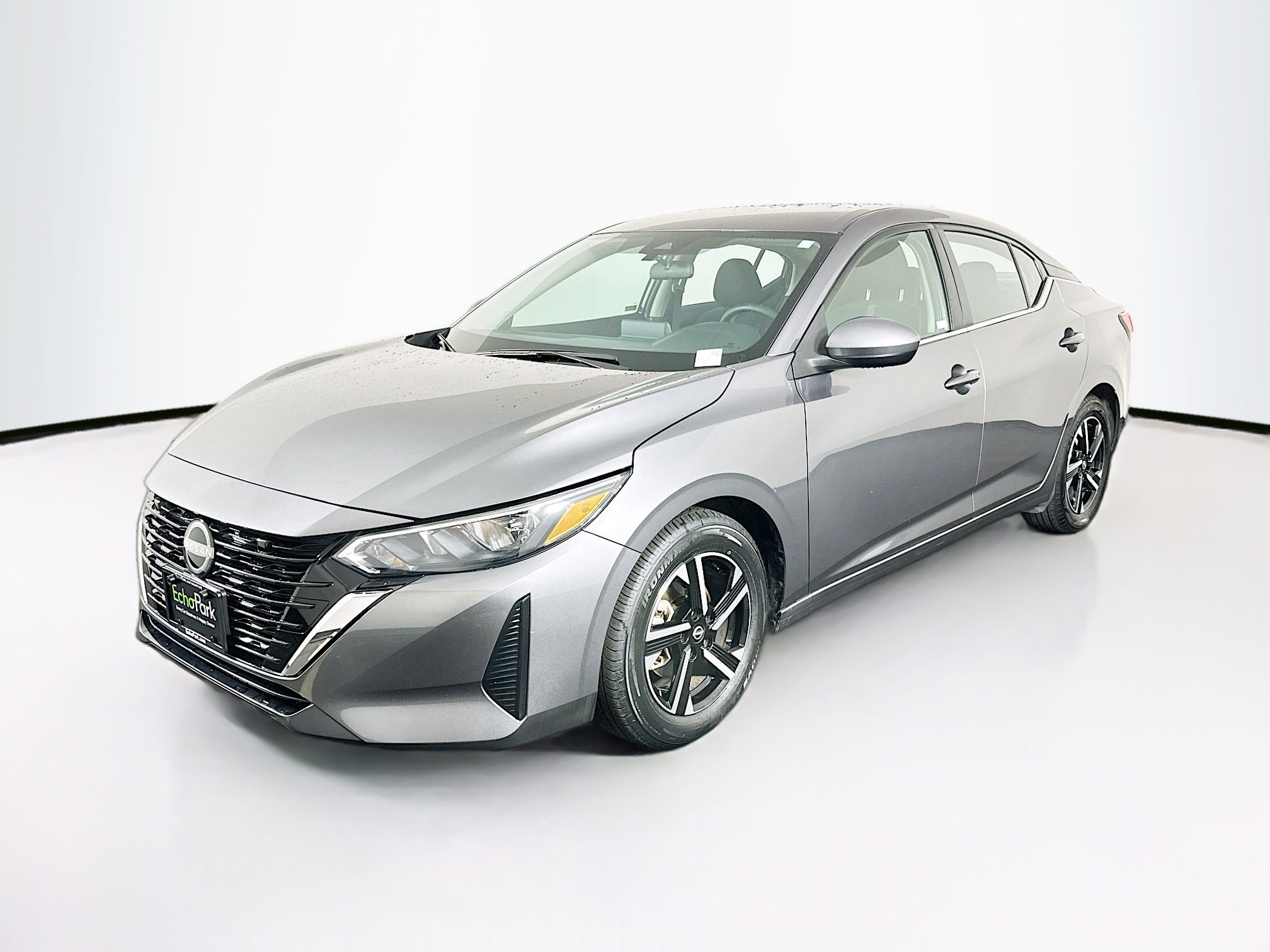 Used 2024 Nissan Sentra SV image 3