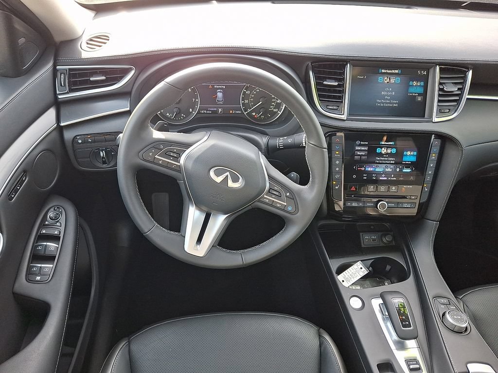 Used 2025 INFINITI QX50 Luxe AWD/4WD image 13