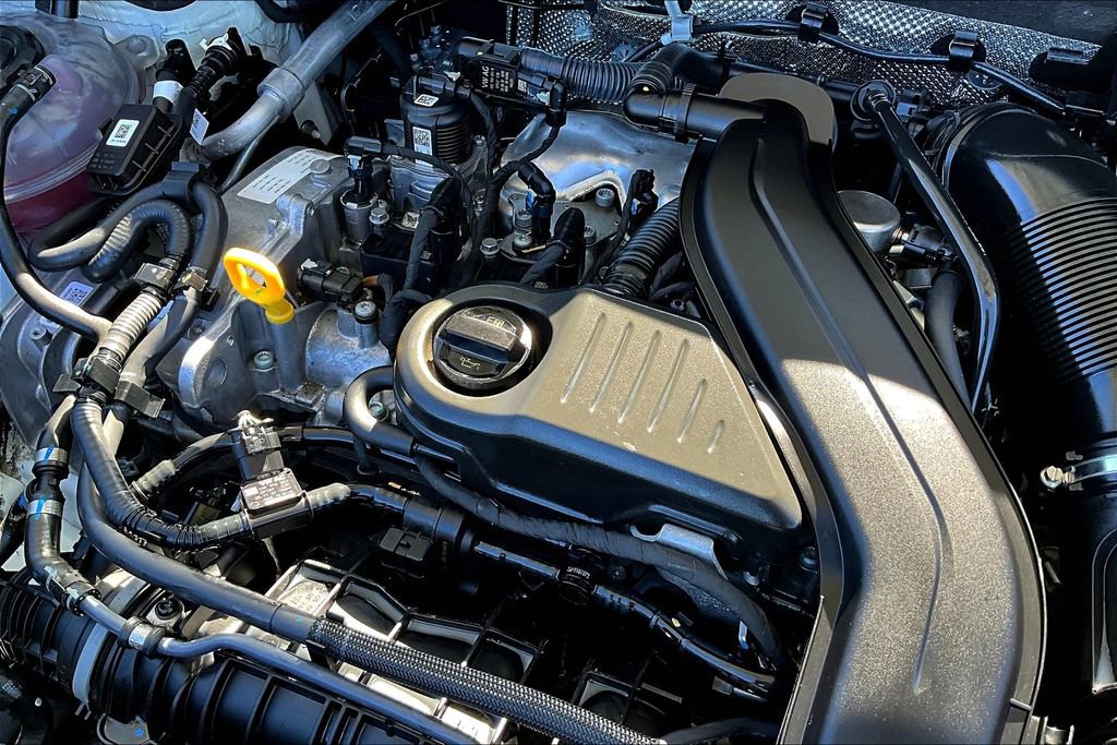 Used 2023 Volkswagen Taos SE image 35