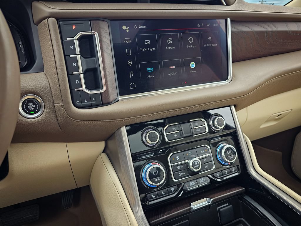 Used 2023 GMC Yukon Denali AWD/4WD image 22