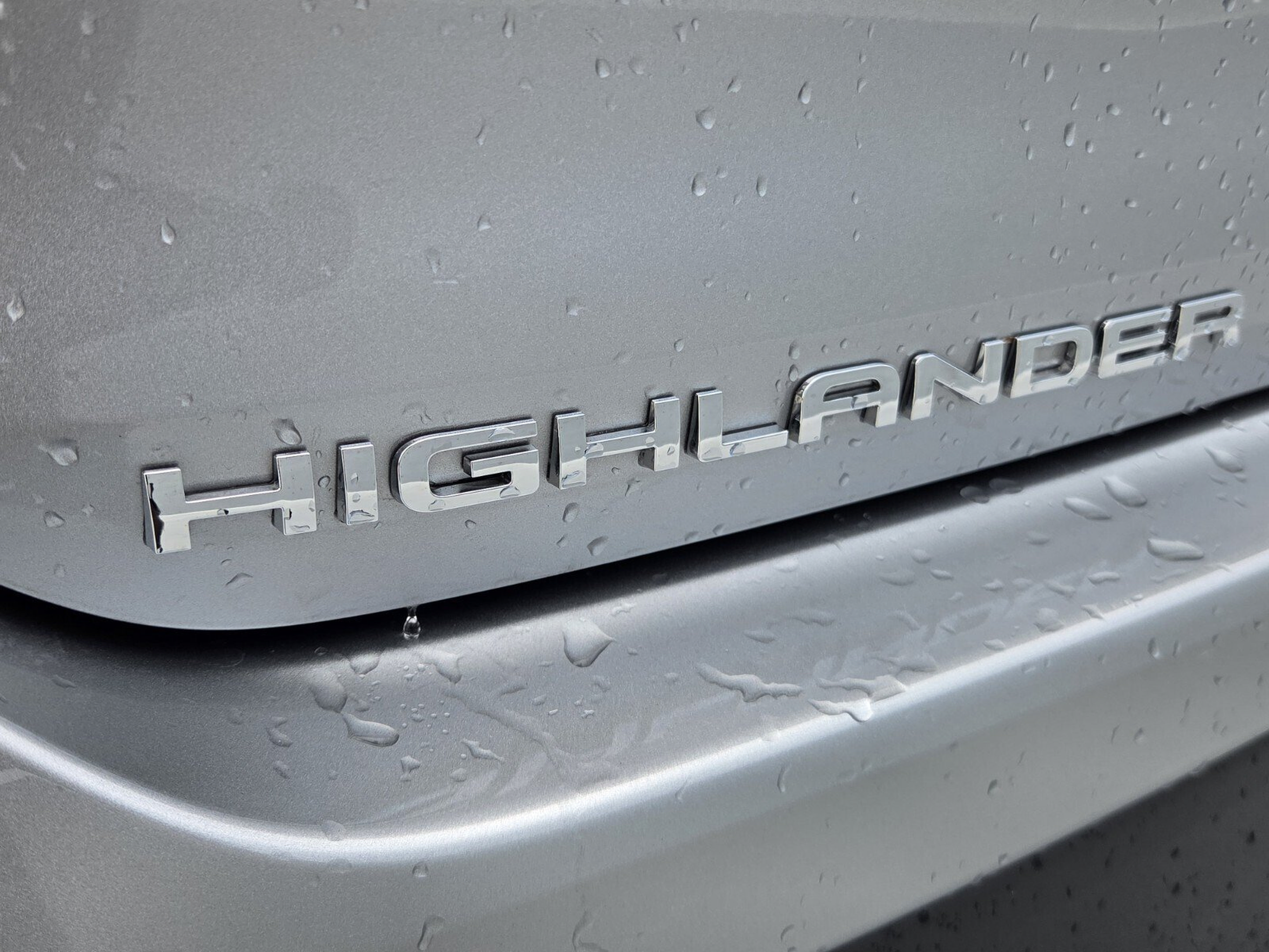 Used 2025 Toyota Highlander XLE FWD image 33