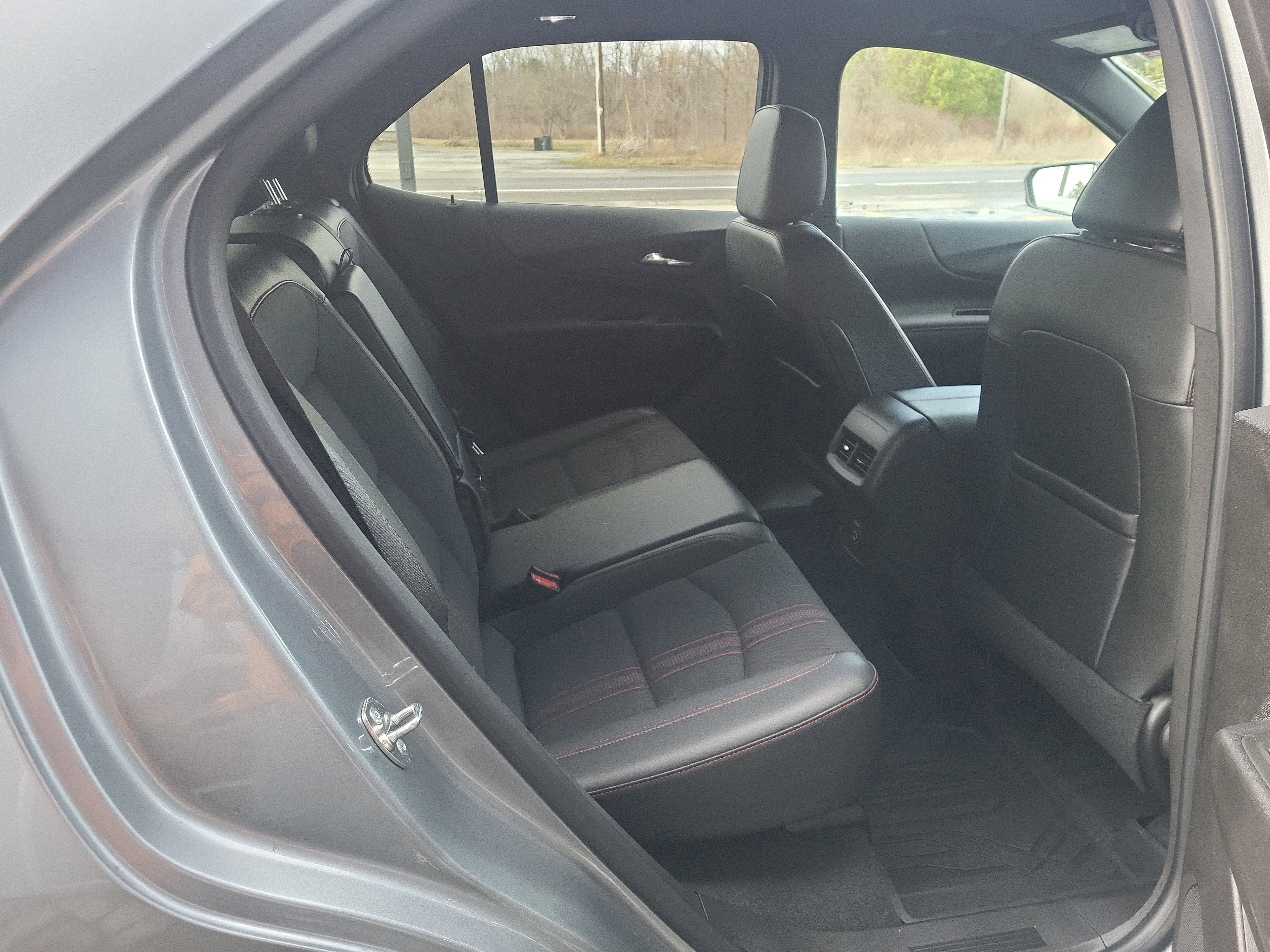 Certified 2024 Chevrolet Equinox RS w/ LPO, Floor Liner Package image 17