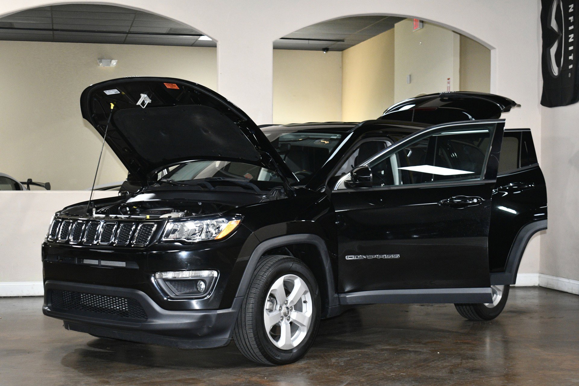 Used 2019 Jeep Compass Latitude w/ Popular Equipment Group image 90