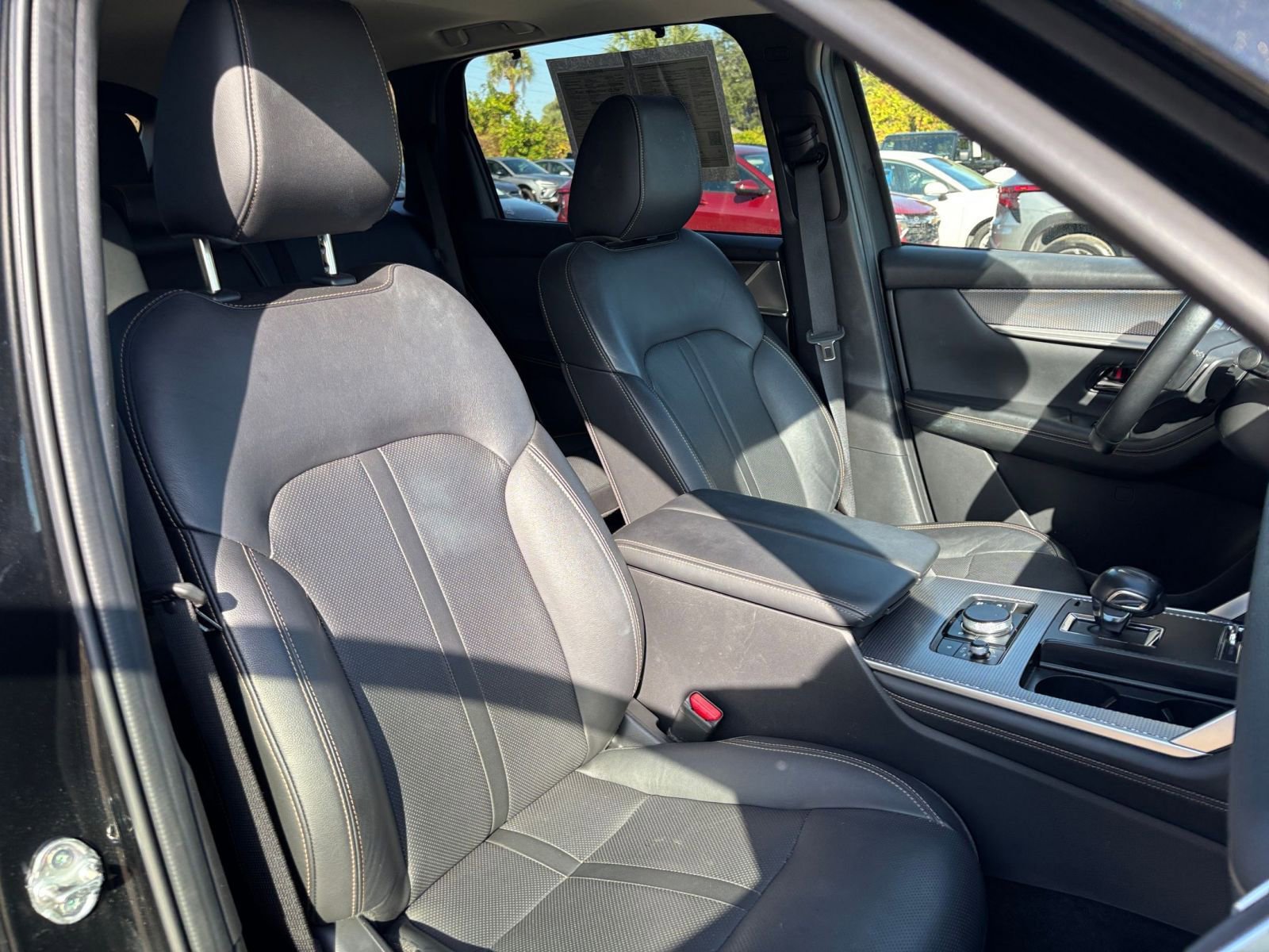 Used 2025 MAZDA CX-90 3.3 Turbo w/ Preferred Package AWD/4WD image 39