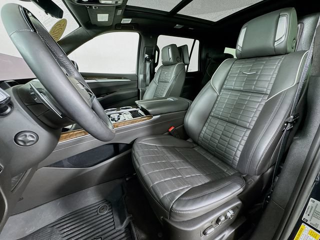 Used 2025 Cadillac Escalade Sport Platinum w/ LPO, Floor Liner Package AWD/4WD image 11