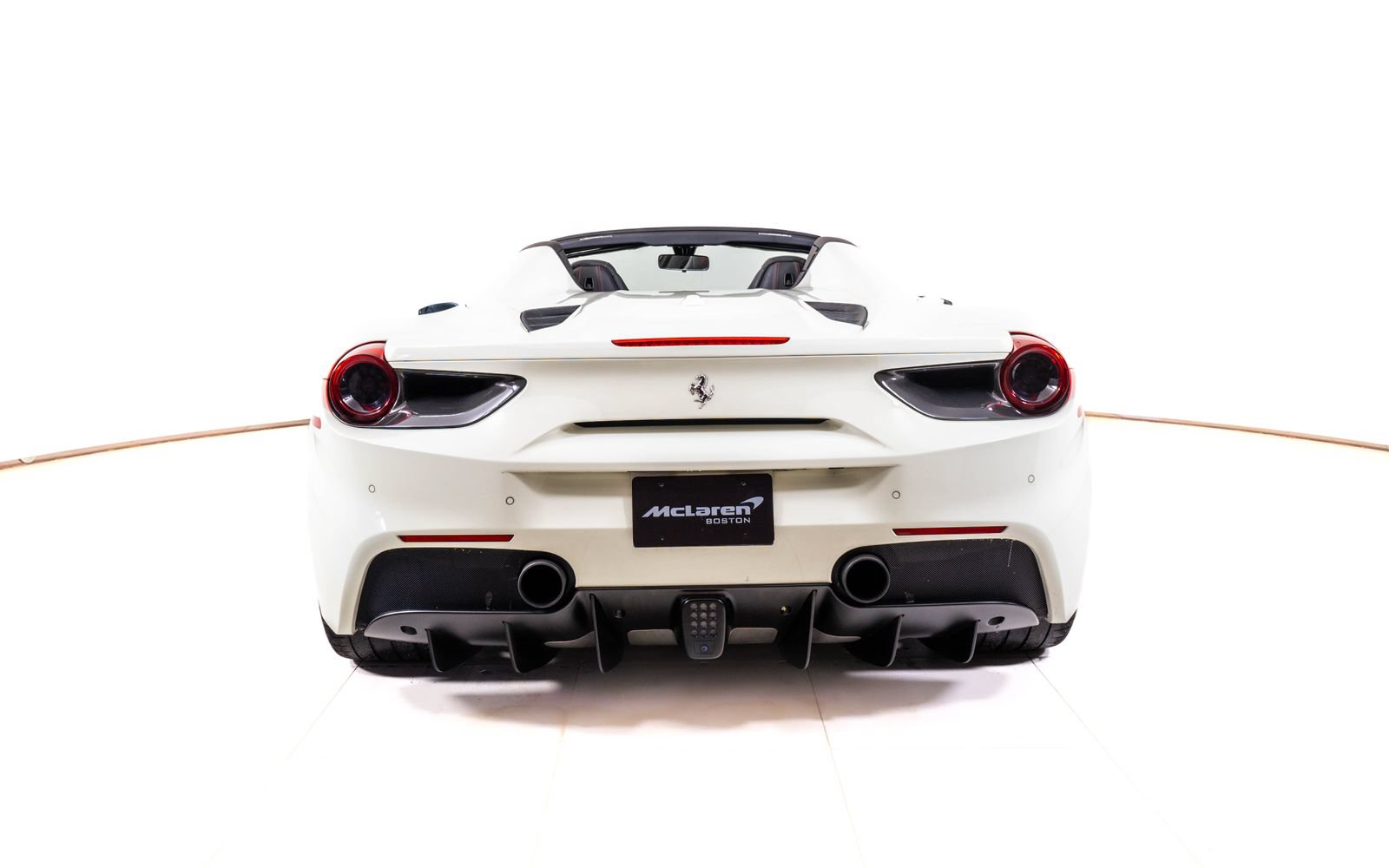 Used 2017 Ferrari 488 Spider RWD image 6