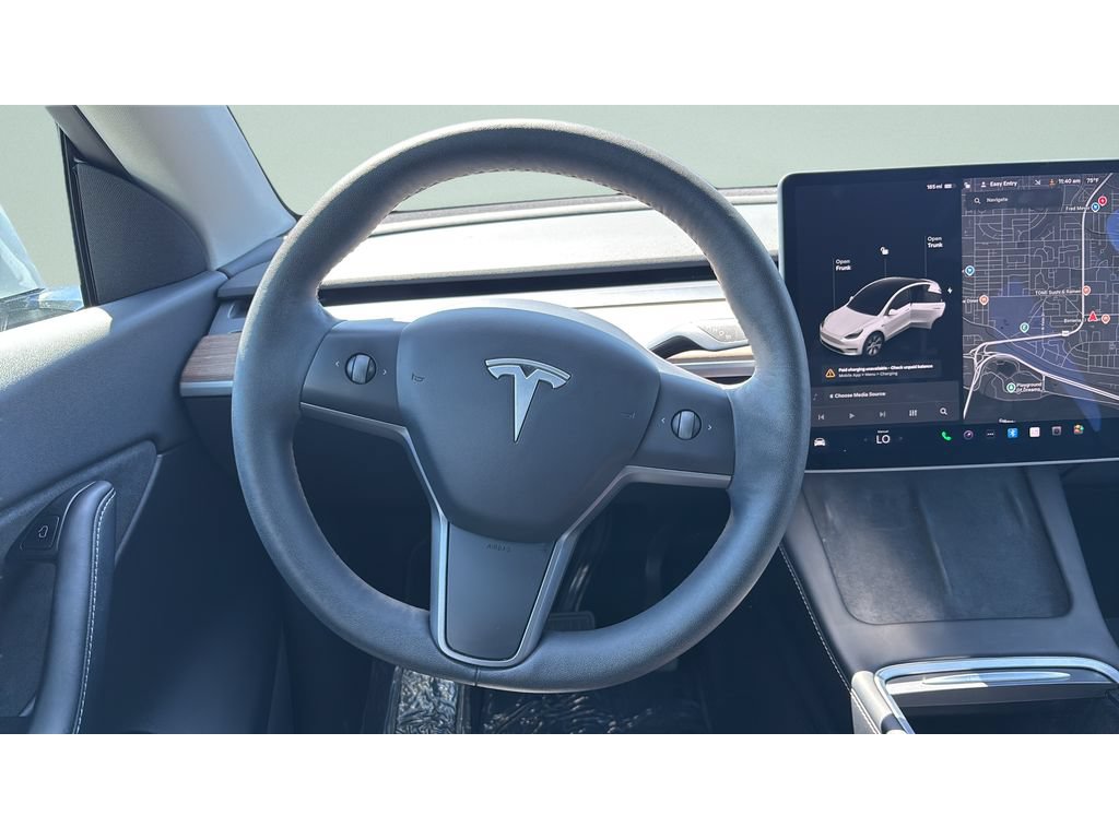 Used 2021 Tesla Model Y Long Range AWD/4WD image 13