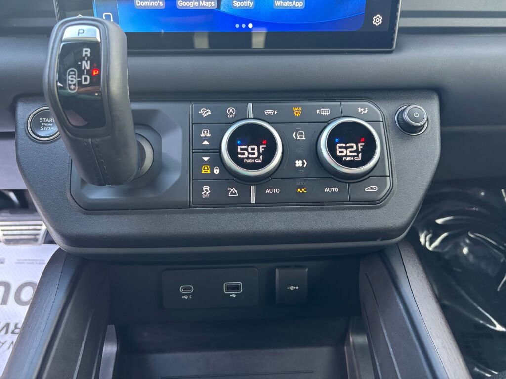 Used 2024 Land Rover Defender 130 X image 19