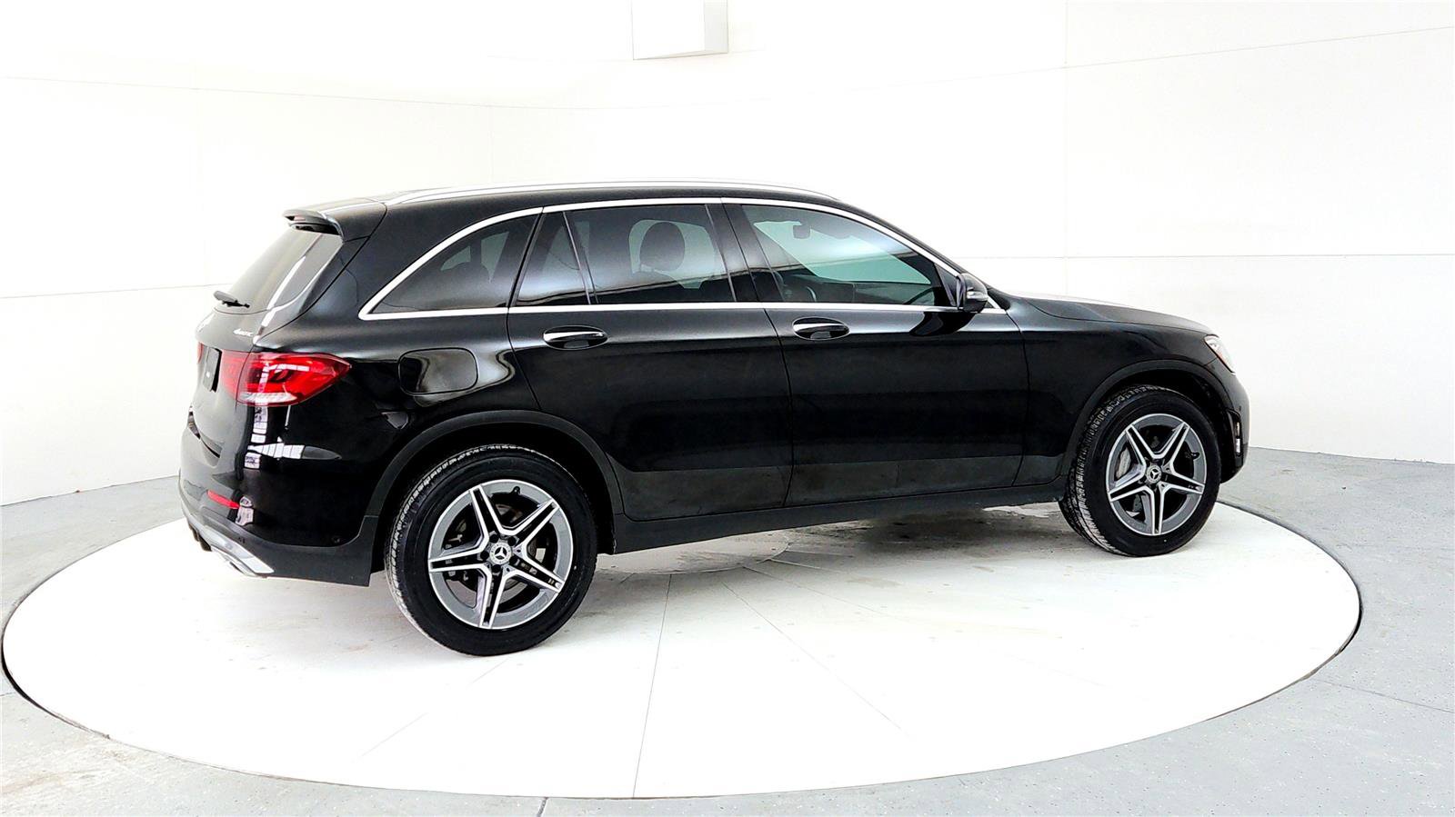 Used 2020 Mercedes-Benz GLC 300 4MATIC image 6