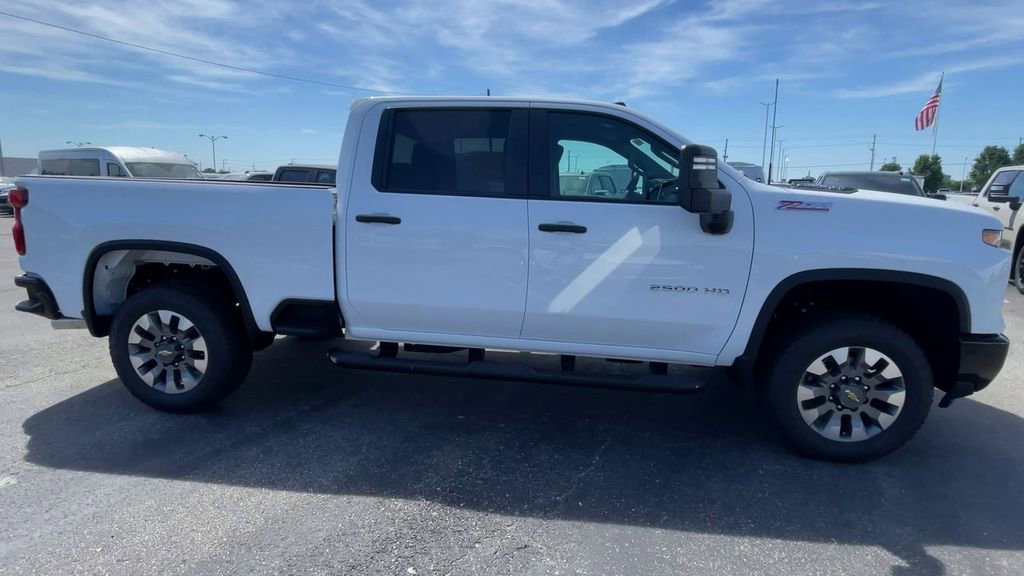 New 2026 Chevrolet Silverado 2500 Custom w/ Custom Value Package AWD/4WD image 3