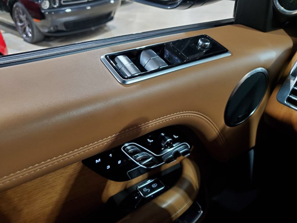 Used 2019 Land Rover Range Rover Long Wheelbase Autobiography AWD/4WD image 50