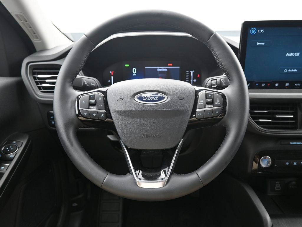 New 2024 Ford Escape SE FWD image 14