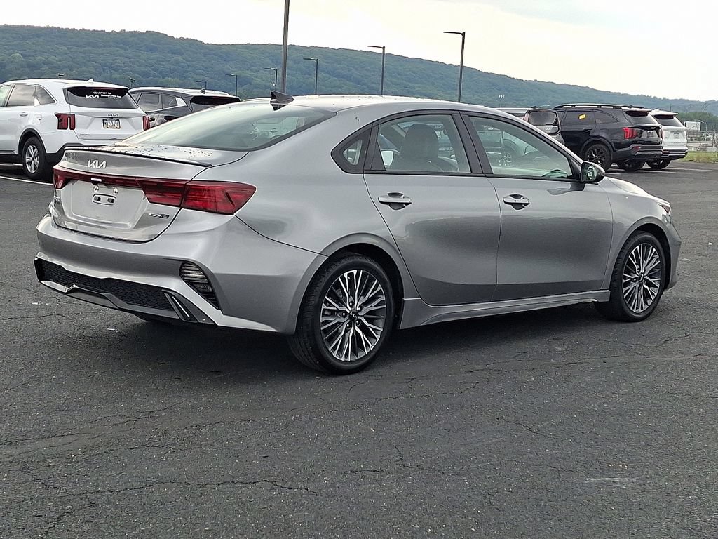 Certified 2023 Kia Forte GT-Line FWD image 6