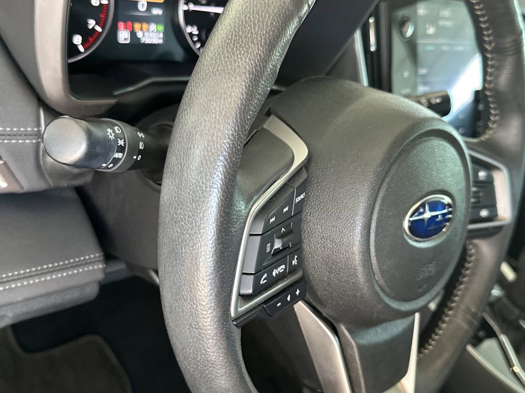 Used 2025 Subaru Outback Limited AWD/4WD image 19