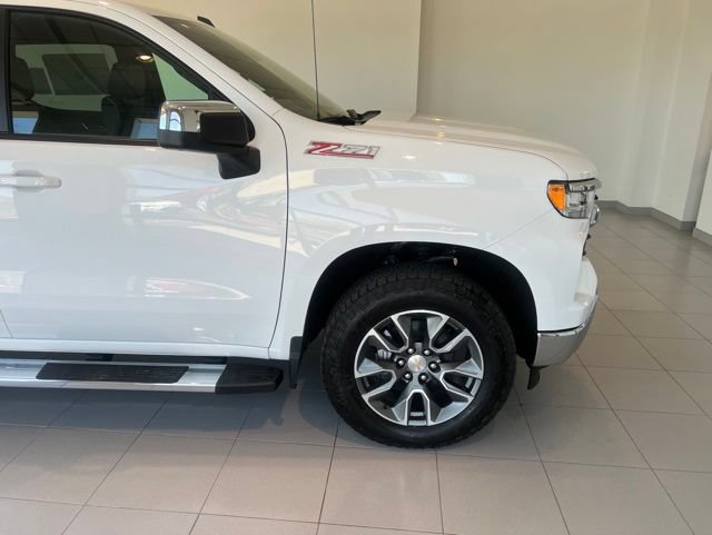 New 2026 Chevrolet Silverado 1500 LT AWD/4WD image 9